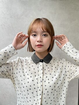 メゾンドイギー(MAISON de IGGY) フェザーバングが大人かわいい#キレイめカーキグレージュ