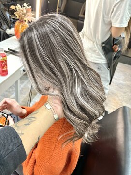 ブレンド 渋谷(BLend) ハイライトカラーマチルダボブインナーグレージュ前髪