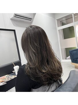 チーク(CHiiK) ベージュ