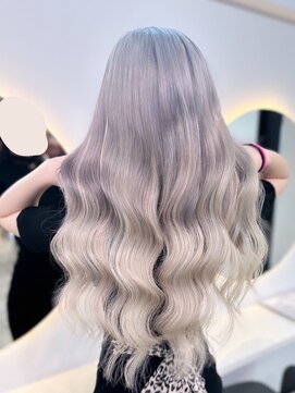 ラピス 福岡天神店(Lapis) ロングホワイトシルバー