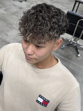 イーラ(era) メッシュパーマスパイラルパーマスペインカール