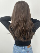 プール なんば店(puul)&nbsp;透明感抜群の白髪ぼかしハイライト！シルバーグレージュカラー