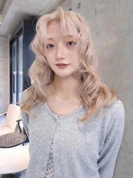 ソル ジングウマエ(SOL JINGUMAE) ハイトーンペールピンクミルクティーベージュ顔周りレイヤー韓国