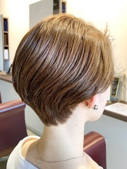 骨格・髪質に合わせ丁寧にカット！どこから見ても美しいフォルムに♪あなたの理想のスタイルを提供します。