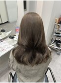 〔LICCA AMANE〕透明がオリーブベージュ