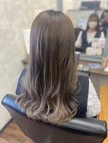 ハレ(80)&nbsp;ふんわり透明感ロング