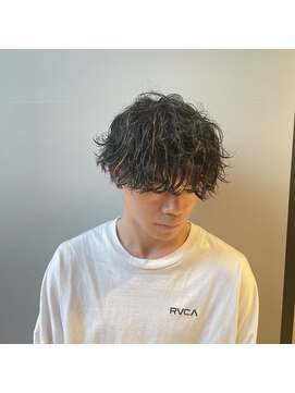 レジナヴィータ 栄(Reginavita) 【メンズ人気】波巻き×金メッシュハイライト