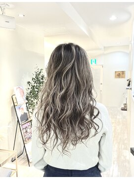 クク(KuKu) ハイライトデザイン