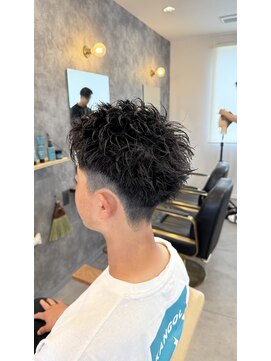 スパイキーパーマ/スパイキーショート/フェザーパーマ［大分駅］