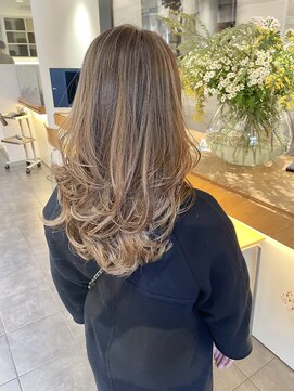 40、50代おすすめバタフライカット/ハイレイヤーウルフ