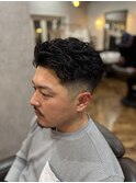 清潔感×色気。大人男性のためのフェードスタイル