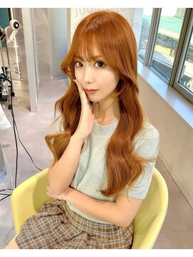 ユー(juu.) 顔周りレイヤー×オレンジカラー