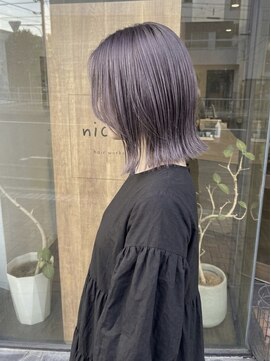 ニコリヘアワークス(nicori hair works) ハイライト×外ハネ×スモーキーアメジスト2
