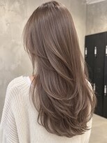 ウト(Uto)&nbsp;レイヤーカット/グレージュ/メテオ髪質改善/京都四条烏丸