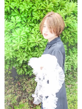 ホワイトルーム(White Room) ハイトーン&スモーキカラー