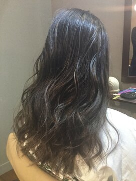 ブランシュ(Branche) ルーズウエービーなロング