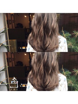 ロイ プラスアティック(roi +attic) 谷町6丁目美容室◆異空間美容室roi◇