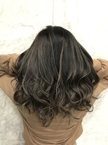 アイコニック 天神店(ICONIQ)&nbsp;カラーマジック【スモーキーマット×ハイライトベージュ】