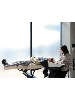 Aujuaソムリエ取得スタイリストによるワンランク上の髪質改善極上スパ体験◎