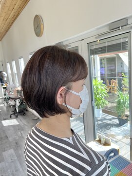 レポ(LEPO) 丸みショートボブ