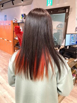 コワファーストナガサキシャンプーボーイ(COIFF1RST NAGASAKI SHAMPOO BOY) ブリーチ1回インナーオレンジ