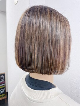 ジェナ(Jena) ハイライトカラー