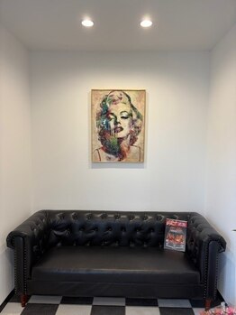 シークレット(SECRET)の写真/ハーレーが迎える古き良きアメリカンな内装。オシャレな空間で、今までにない自分に出会えます♪