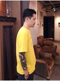 オールバックのショートスタイル