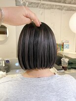 ルーム(Loom.)&nbsp;デザインカラーコントラストハイライト切りっぱなしボブ