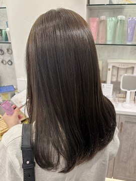 ボネッカ 鶴見(BONECCA) うる艶ブラウンカラー【柳澤優名】