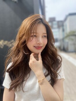 ミンクスリッカ 表参道(MINX RICCa)の写真/髪質やクセを見極め、女性らしくツヤのあるカットスタイルをご提案します。伸ばし中の方も大満足♪