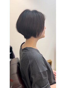 エレノア 自由が丘店(Eleanor) 自由が丘/刈上げショート/トリートメント/イルミナカラー