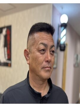 ピシャッとニ代目銀二郎 カット×カラーで若々しく