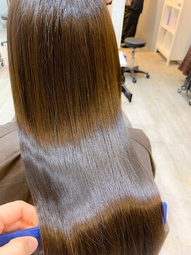 ジーナ 新宿(Zina) インカラミ縮毛矯正【ジーナ新宿　岩本　多矢】