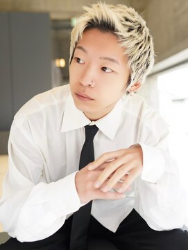 ログ オモテサンドウ(L.O.G OMOTESANDO) ホワイトベリーショート