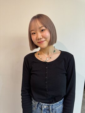 ネルケ 立川(nelke) 切りっぱなしボブ/小顔レイヤー/ベージュカラー