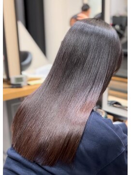 メゾンブラン 川西阪急店(Maison Blanc) 髪質を超える、艶と手触り。プレミアム縮毛矯正