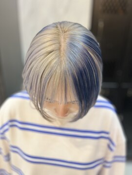 ヴァイス 渋谷店(VAICE) シルバとブルーのセクションカラーデザイン/推しカラー