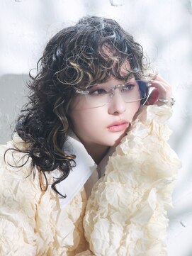 シオン(shion) 顔周りレイヤーミディアム前髪カット似合わせカット_F41351