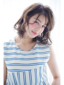 ターコイズ(Turquoise) ふんわりミディアムヘア