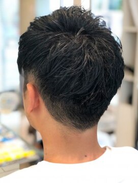 ミーティア バイ クアトロ(Meteor By QUATRO) 【QUATRO戸塚立場】ビジネスマンにも！メンズショート 安田和正