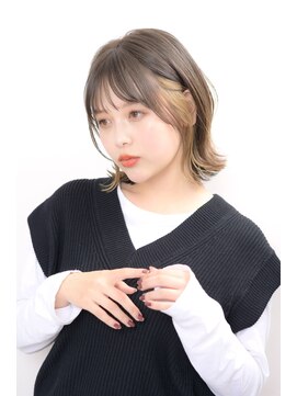 アミュレ ヘア サロン(Amule hair salon) インナーカラーホワイトグレージュフェザーバング大人かわいい
