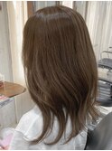 ミルクティーベージュ/ミディアム/ヘアカット/トリートメント