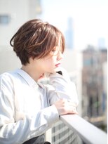 レンジシアオヤマ(RENJISHI AOYAMA) 前髪なしショート 束感ショート マッシュパーマ フェザーバング