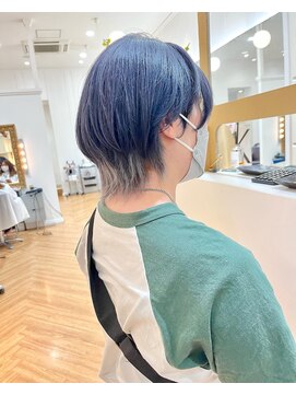 コワファースト  させぼ五番街店(COIFF1RST) ウルフカット×blueとsilver