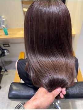 リタ(rita.) 林 直人 艶髪 ラベンダーベージュ イルミナ