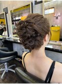 ヘアセット、アップシニヨン