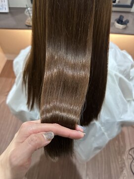 アスール(AZUL) ツルサラヘアー