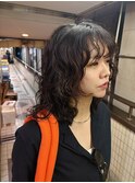 ミディアムの長さでしっかりレイヤーパーマ!