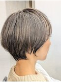 白髪ぼかし　 ハイライト　ショート